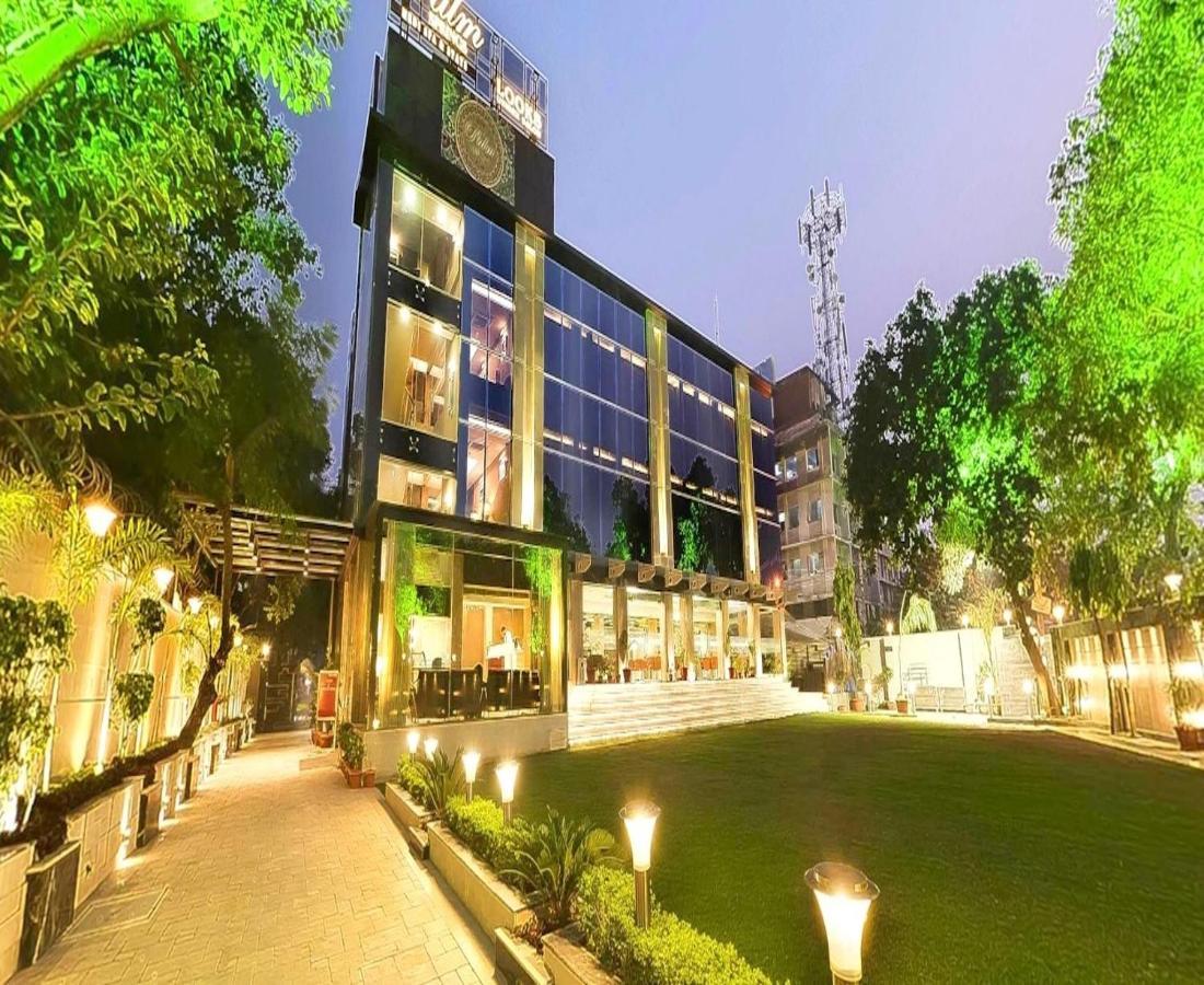 The Palm Spring A Boutique Hotel Naraina ニューデリー エクステリア 写真